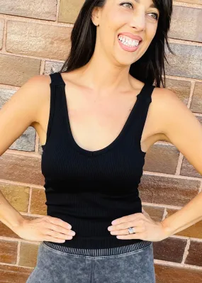 BLACK - RIBBED SEAMLESS BRA PADDED V-NECK TANK TOP