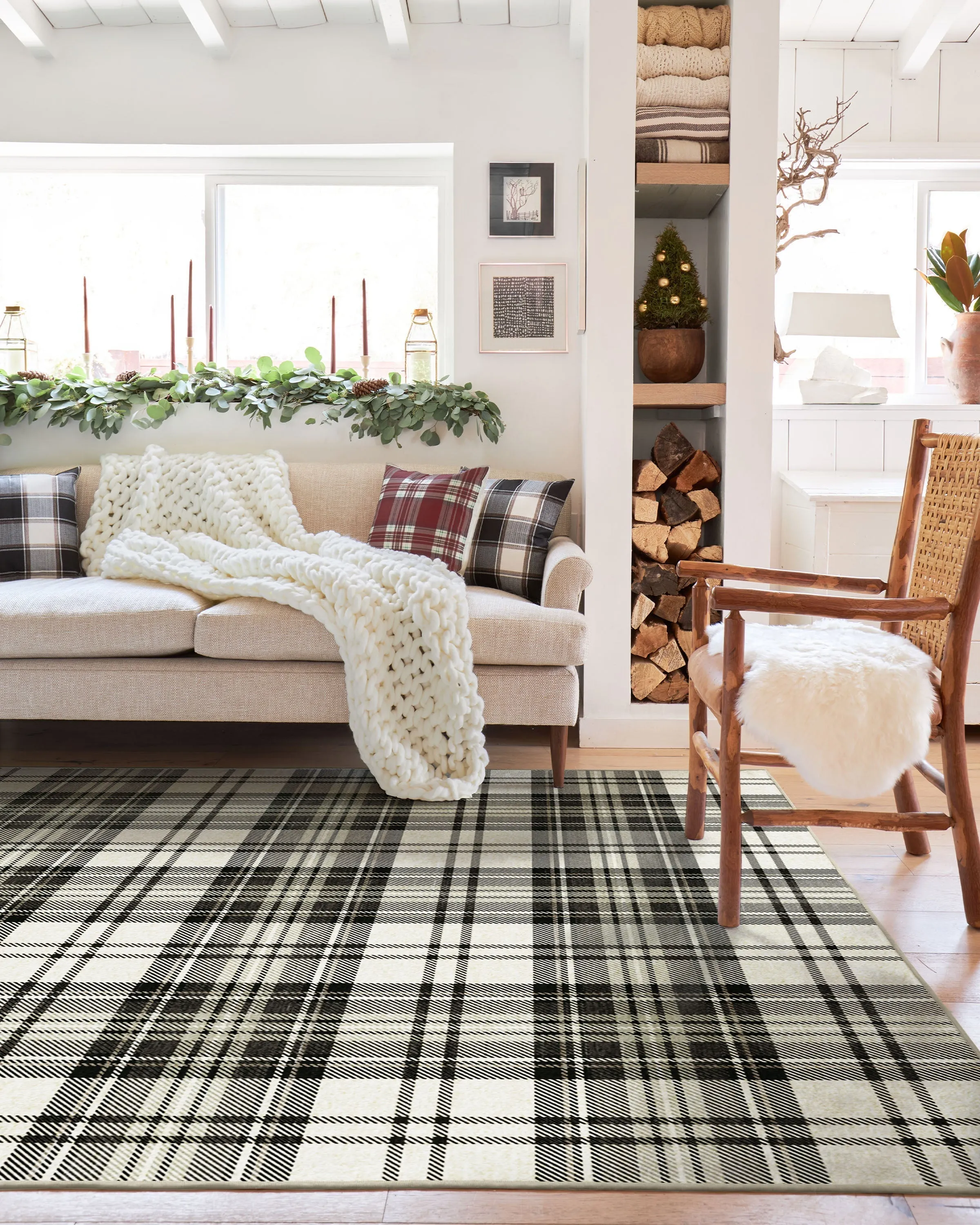 Dress Stewart Tartan Black & Ivory Tufted Rug