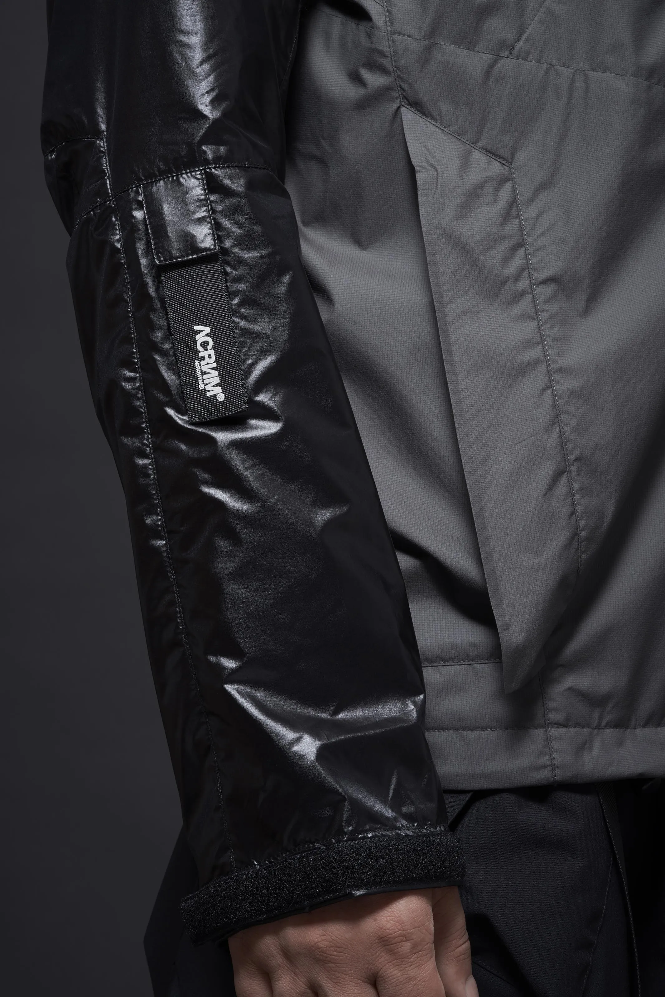 J36-WS Windstopper® Interops Jacket - Black