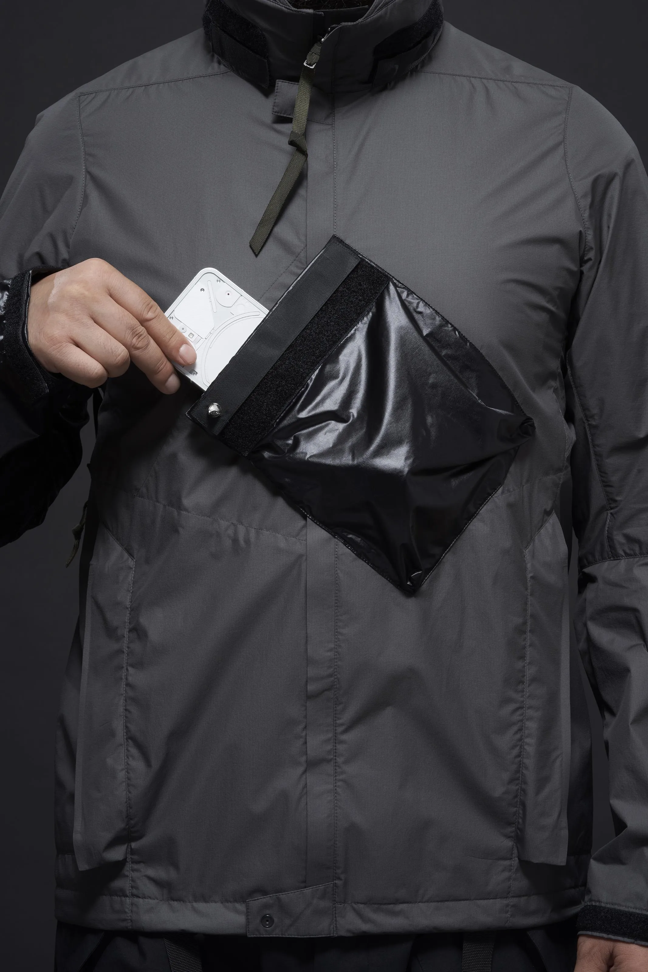 J36-WS Windstopper® Interops Jacket - Black